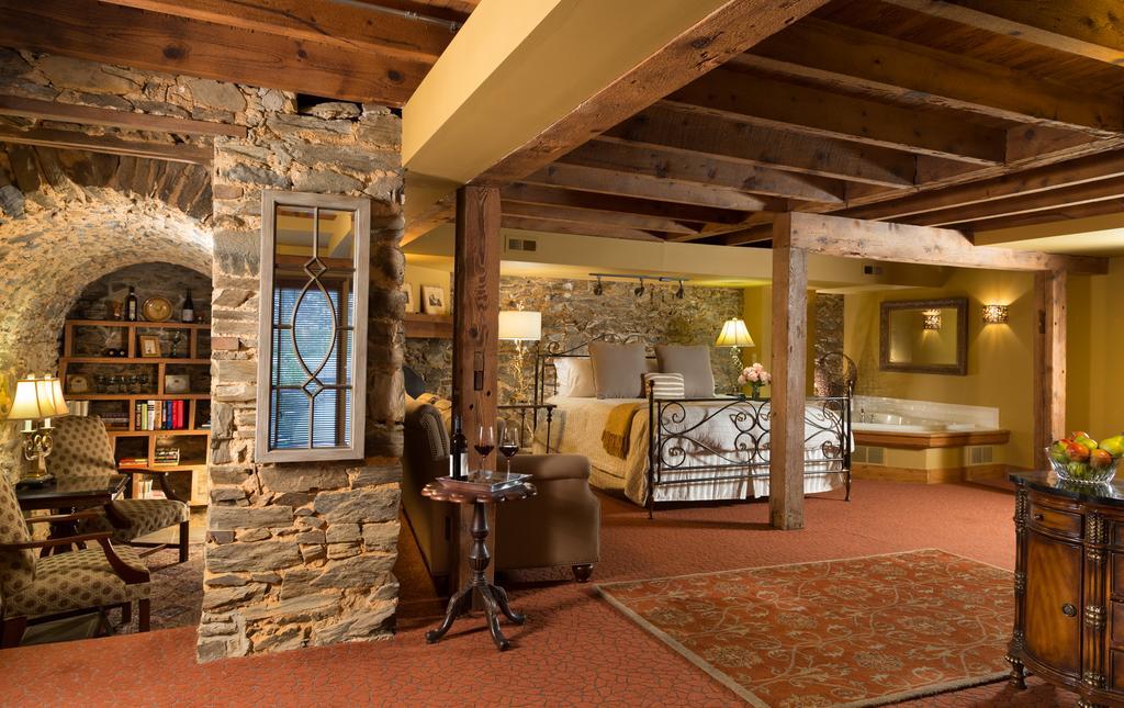 The Inn At Leola Village, A Historic Hotel Of America Exterior photo